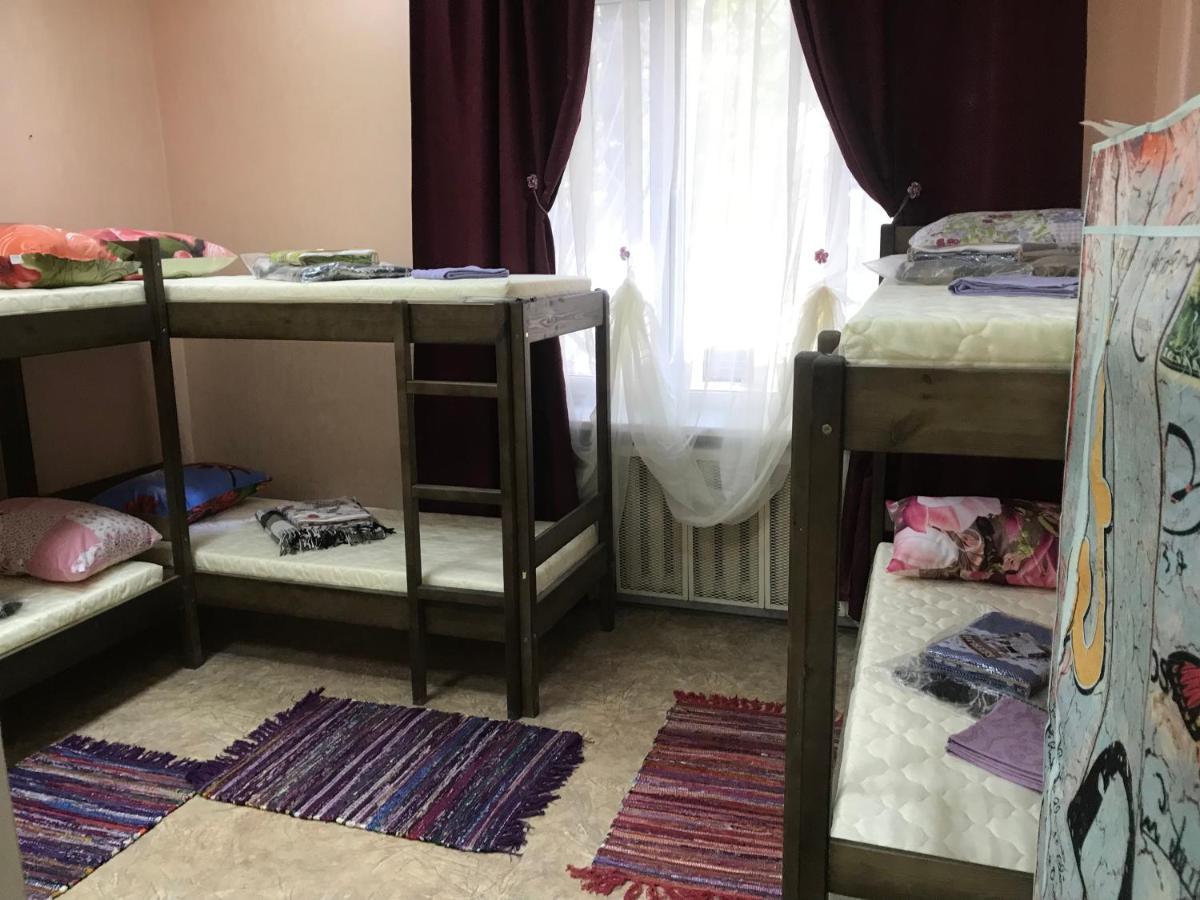 Ararat-Demeevskaya Hostel Киев Экстерьер фото