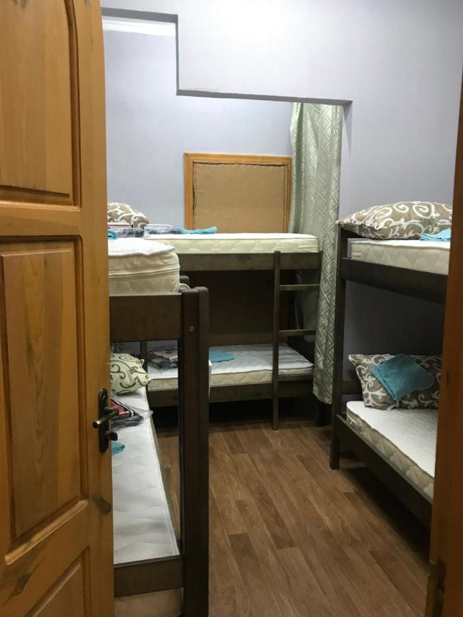 Ararat-Demeevskaya Hostel Киев Экстерьер фото