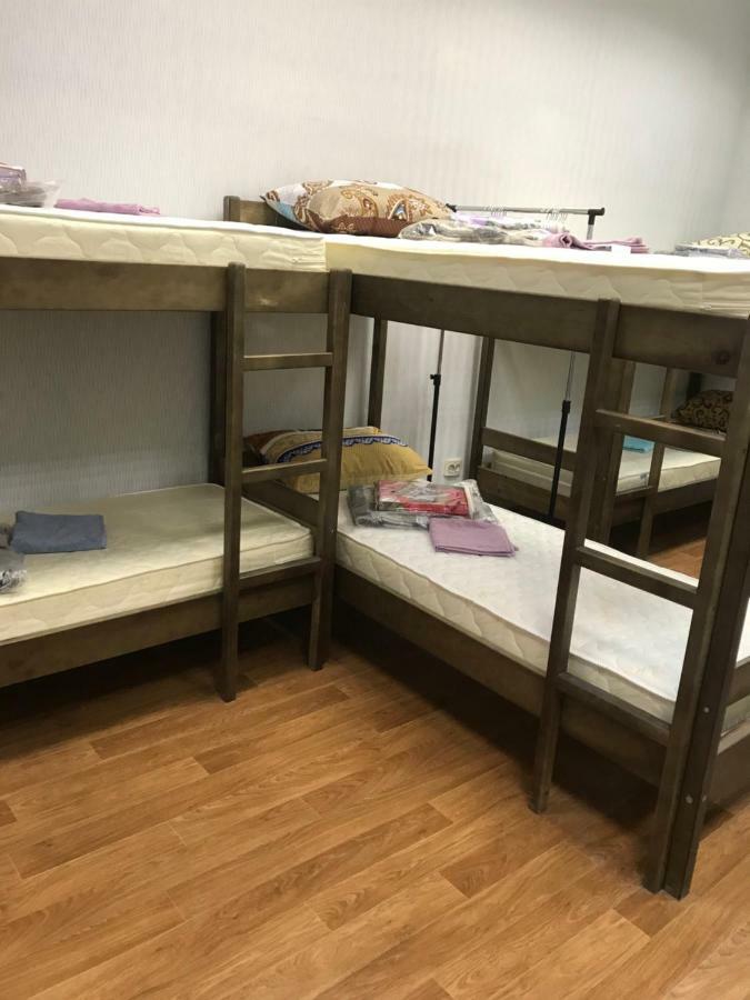 Ararat-Demeevskaya Hostel Киев Экстерьер фото