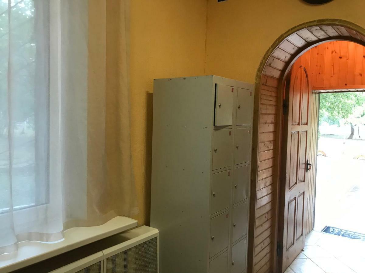 Ararat-Demeevskaya Hostel Киев Экстерьер фото