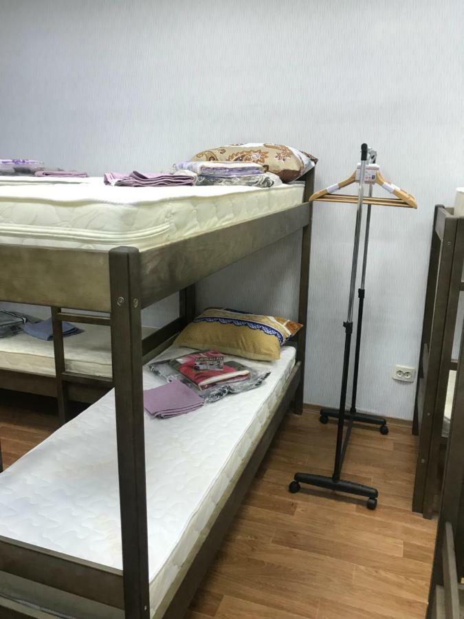 Ararat-Demeevskaya Hostel Киев Экстерьер фото