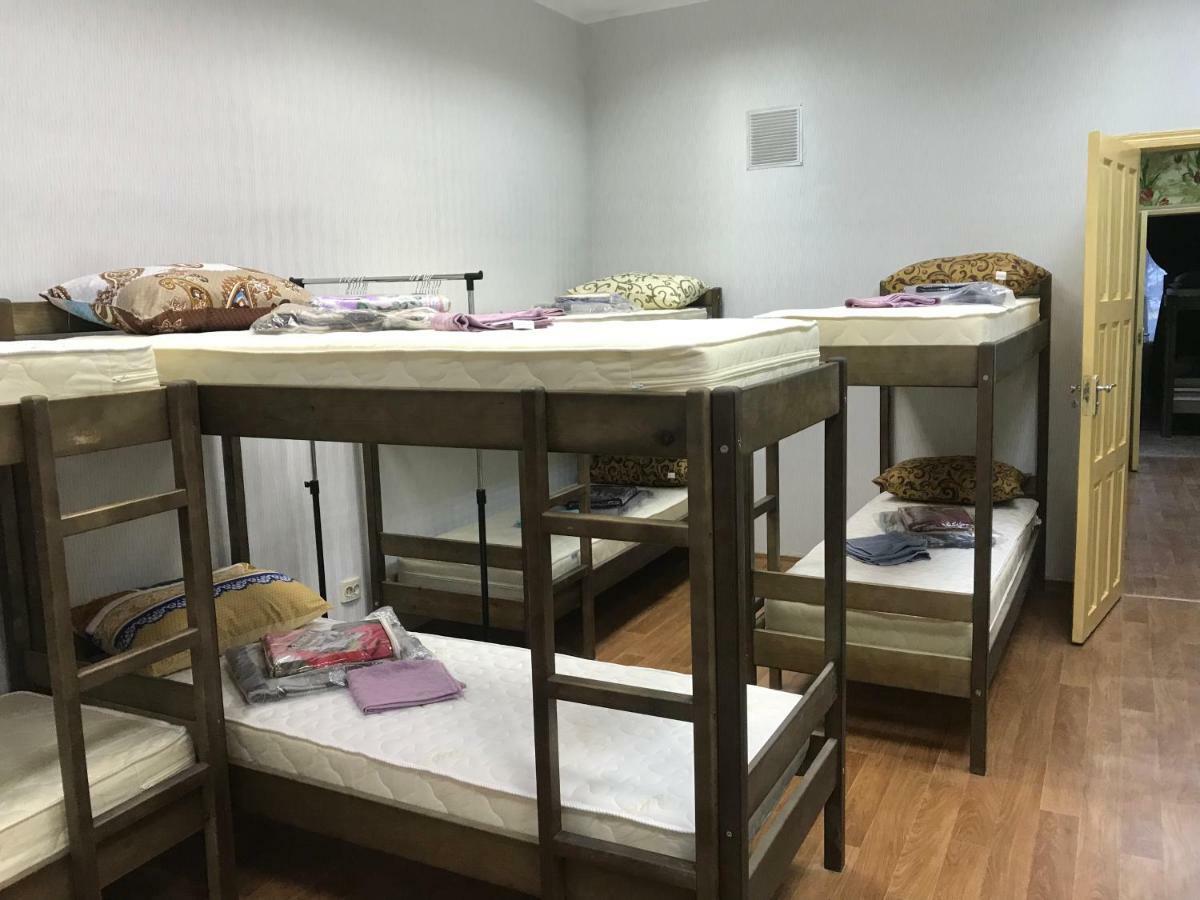 Ararat-Demeevskaya Hostel Киев Экстерьер фото