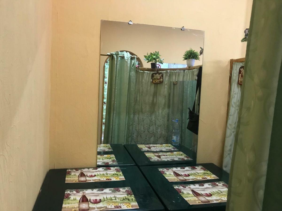 Ararat-Demeevskaya Hostel Киев Экстерьер фото